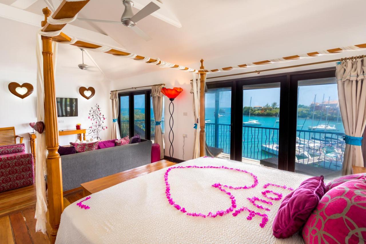 True Blue Bay Resort St. George's Ngoại thất bức ảnh